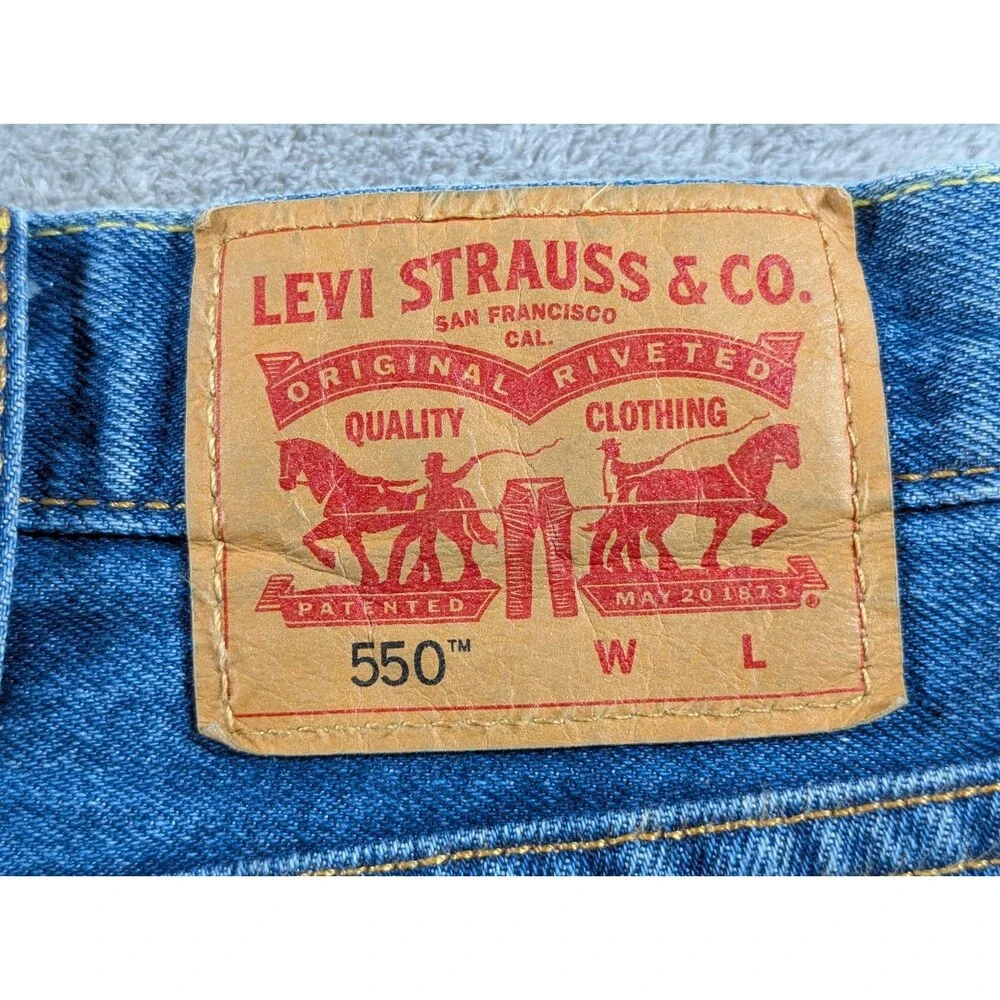 Levi's 550 Jeans Mens 44x30 Blue Denim Relaxed Fit Straight Leg Cotton Casual